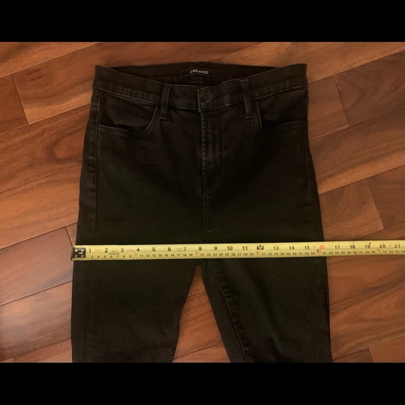 29, J Brand Black Maria jeans. High Rise, Skinny. - Picture 7 of 10